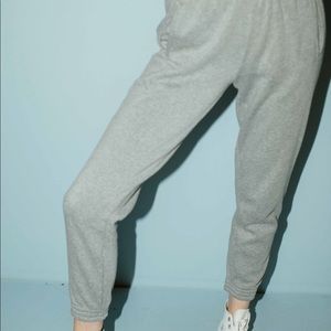 Brandy Melville Rosa Sweatpants